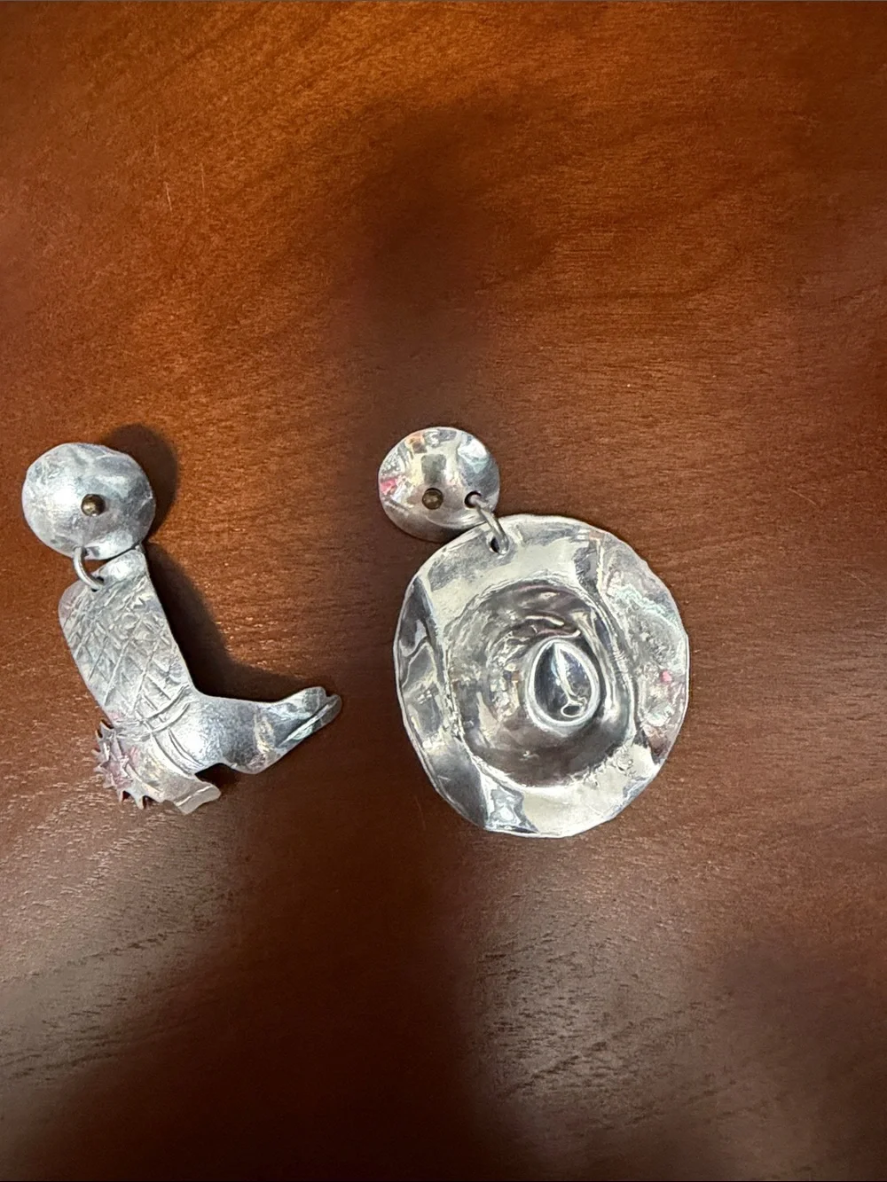 Ultra Lite Western Boot and Hat Drop Earrings in Shiny Silver Tone